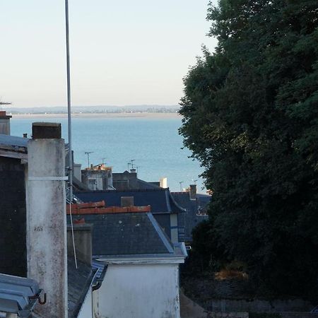 T3 Calme Et Lumineux Entre Mer Et Centre Bourg Cancale Exterior foto